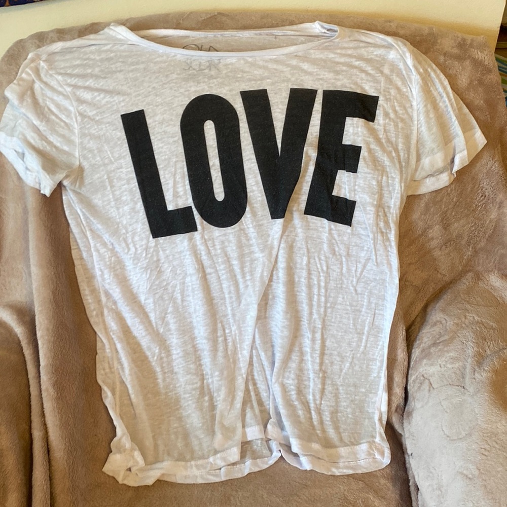 Sheer, light, airflow-ey graphic T-shirt